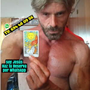 ¿Quién es el tarotista más guapo?